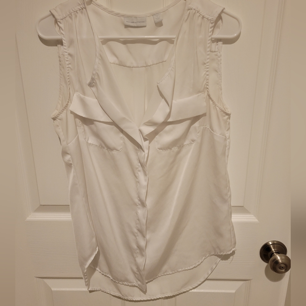 NY&C Sleeveless Women's White Tank size medium